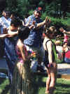 picnic_hula_contest2.jpg (79808 bytes)
